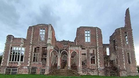 Houghton House front view