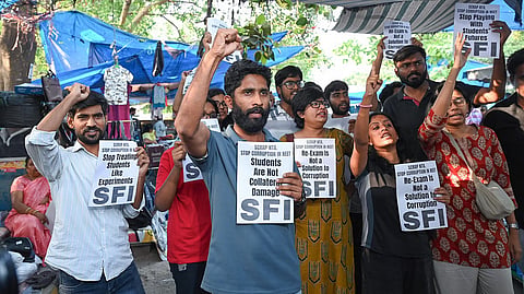 SFI holds protests across Kerala