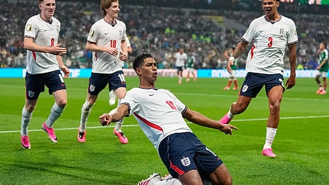 England hands Mexico its first World Cup loss at Estadio Azteca, winning 3-2 to reach quarterfinals