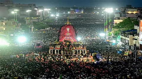 Devotee dies due to suffocation while pulling chariot, Puri Rath Yatra toll mounts to 3