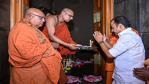 Keralam CM inaugurates 99th Maha Samadhi Day of Sree Narayana Guru