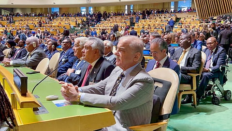 Pak vows to deepen ties with Bangladesh and Iran