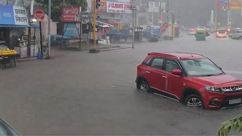 10 killed, 17 injured in rain-related incidents in UP; 63 districts record excess rain