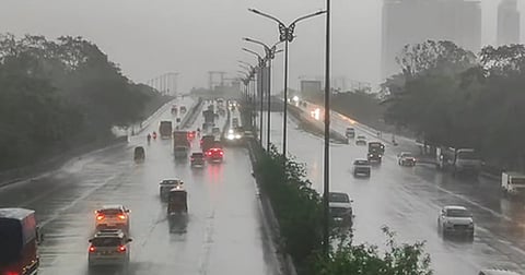 Overnight rains waterlog Bengaluru roads, disrupt morning traffic 