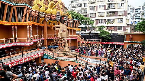 Maha Navami crowds throng Kolkata pandals ahead of Durga Puja's final