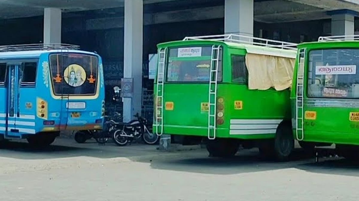 ആലുവ സ്വകാര്യ ബസ് സ്റ്റാൻഡിൽ സംഘർഷം; വടിവാൾ കൊണ്ട് വെട്ടേറ്റ് ഡ്രൈവ ...