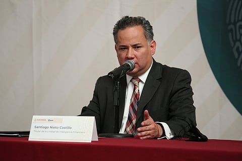 La renuncia de Nieto Castillo se da luego que fue criticado por haber realizado su boda fuera del país