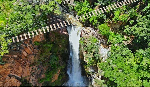 Cascada, puente de cristal y más, a sólo 30 minutos de Morelia; pronto tendrán columpio al vacío