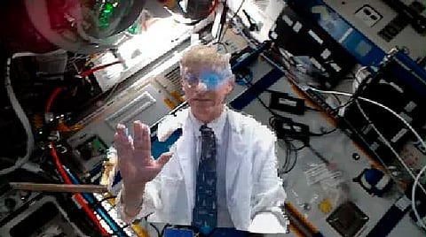 Esta metodología creada por Microsoft consiste en el uso de un chat de video extremadamente realista