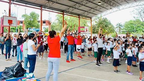 No hay mejor estrategia para forjar el futuro de los pequeños que con la disciplina del deporte, señaló la contadora Ángeles Olea
