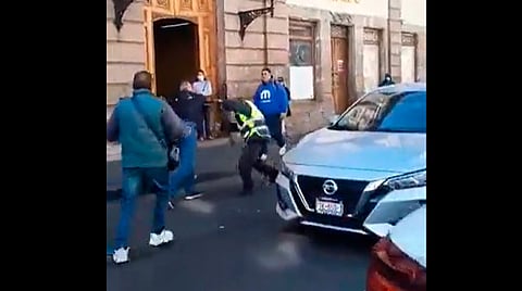 Morelia: Uber se cruza el alto, se pelea con tránsito estatal y después huye [Video]