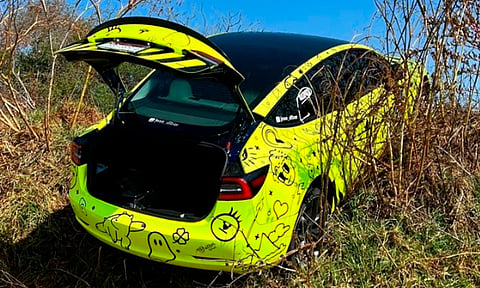 Tesla del Kekofest se accidenta en el Kartódromo [Video]