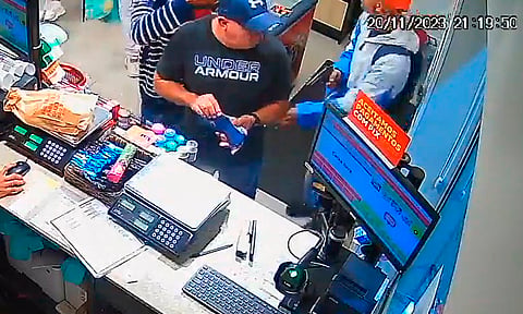 Pese a no poner resistencia, es asesinado en asalto [VIDEO]