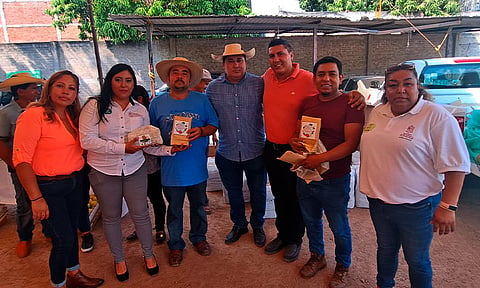 Sader apoya a familias de la región Oriente para producir biogás