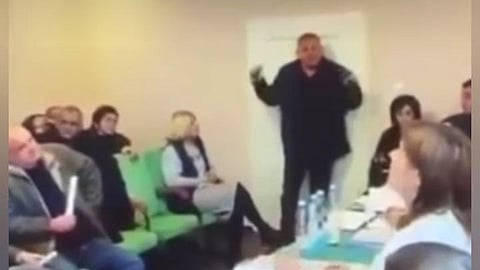 Concejal ucraniano lanza varias granadas en plena sesión, hay 26 heridos [VIDEO]
