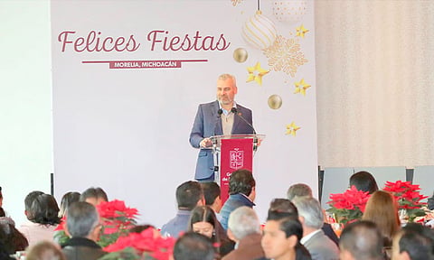 En 2024 se concretará digitalización de trámites en sector educativo: Bedolla