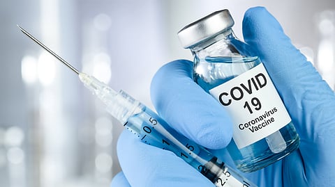 Llega a México primer cargamento de vacunas contra Covid-19 para venta en farmacias