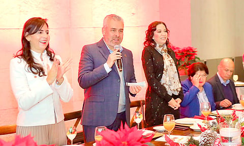 Destaca Bedolla logros en materia educativa
