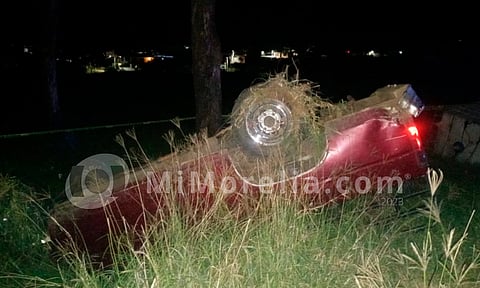 Agricultor muere al volcar su camioneta, en Peribán