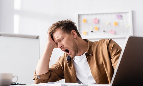 Estudio revela por qué te sientes cansado todo el tiempo