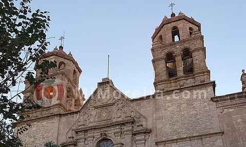 ¿Conoces la iglesia en Morelia que guardó los santos y ahora es una biblioteca pública…? [GALERÍA]