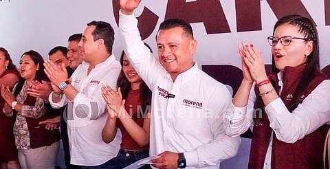 Torres Piña se registra oficialmente como candidato de Morena a la presidencia de Morelia