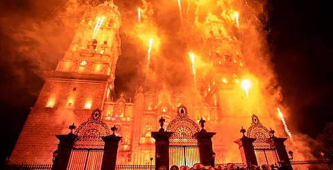 Ayuntamiento deberá regular el uso de pirotecnia en encendido de la catedral