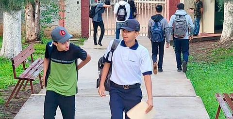Por calor, uniforme en escuelas de media superior será opcional: Iemsysem