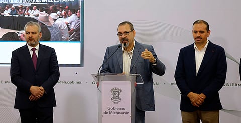 Anuncia Bedolla mil empleos temporales para rescatar el lago de Pátzcuaro