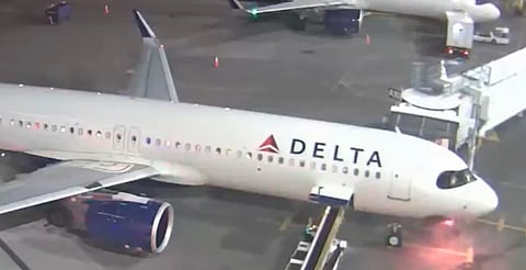 Avión que despegó de Cancún, se incendia al aterrizar en Seattle [Video]