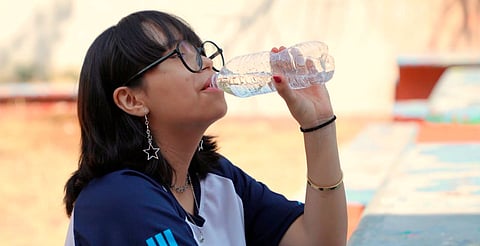 Por calor en Michoacán, cambian horario de recreo y educación física en escuelas