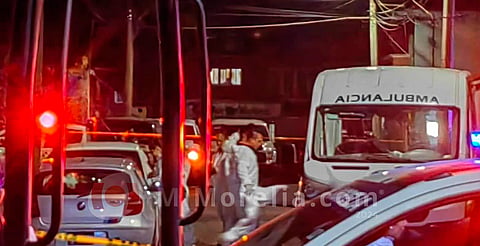 Hombre apuñalado en riña muere camino a una clínica, en Morelia
