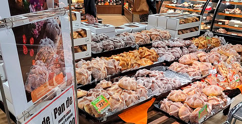 ¡Saquen el chocolate, ya hay pan de muerto en pleno julio! 