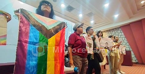 Colectivos LGBT+ de Michoacán irrumpen en foro de acciones afirmativas y autoadscripción