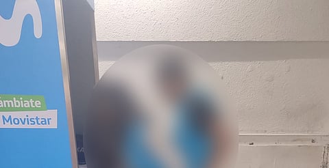 Captan a trabajadores de Movistar supuestamente teniendo sexo en Metro