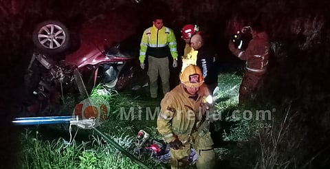 Mueren tres jóvenes en accidente camino a Morelia [Video]