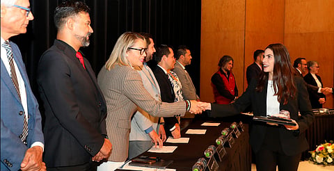 Convoca rectora de la UMSNH a egresados de Arquitectura a seguir preparándose