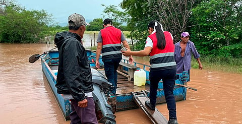 Huracán John: tras desbordamiento del río Balsas accionan plan médico emergente