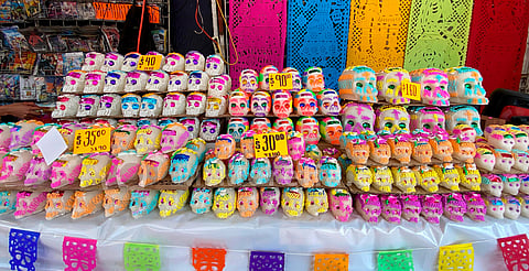 Casi 350 pesos cuesta montar un altar tradicional para este Día de Muertos