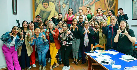 Trabajadores de museos de la Secum aprenden Lengua de Señas Mexicana