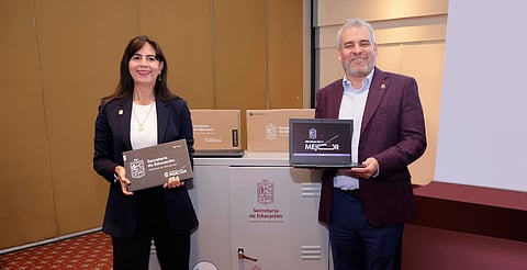 Llegará "Renovación tecnológica" a escuelas de Michoacán con laptops y alianza con Google