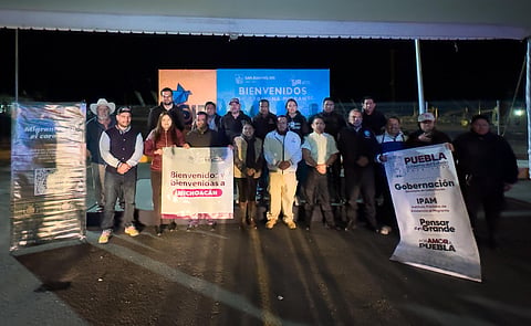 En Caravana, 150 familias migrantes llegan a Michoacán para reencontrarse con sus seres queridos