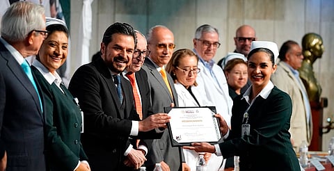 El doctor David Kershenobich, secretario de Salud, expresó su profundo agradecimiento al personal de Enfermería del IMSS, cuya labor transforma vidas e inspira a todo el sector
