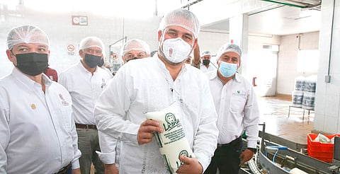 Este año inicia construcción de planta de secado de leche en Jiquilpan: Bedolla