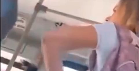 "Si no te gusta, lárgate": mexicanos bajan a extranjera de camión tras criticar al país [Video]