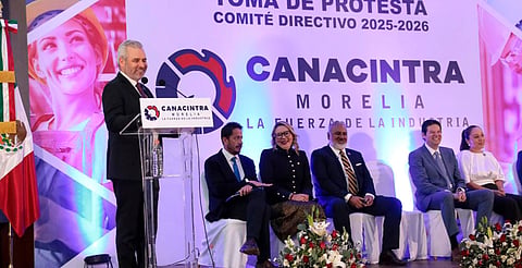 Puerto de Lázaro Cárdenas será polo de desarrollo industrial: Bedolla