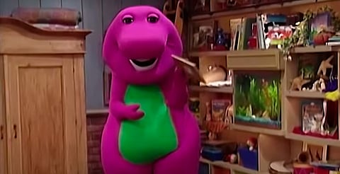 Revelan elenco para la nueva película de Barney; será producida por A24