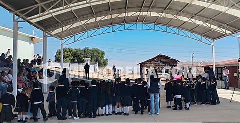 Continúa el programa de construcción de techumbres en escuelas de Morelia 