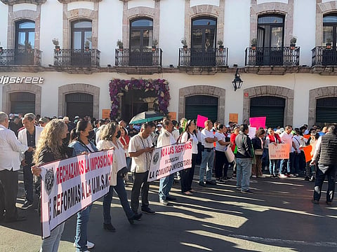 Más de 900 jubilados de la UMSNH reciben hasta 200 mil pesos en diciembre