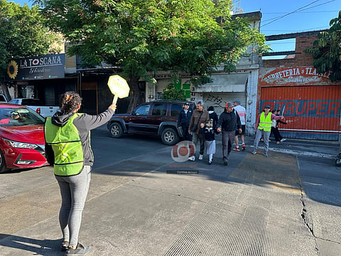 ¿Y si en vez de pitar, los papás organizaran el tránsito? Policía Morelia promueve esta iniciativa en escuelas